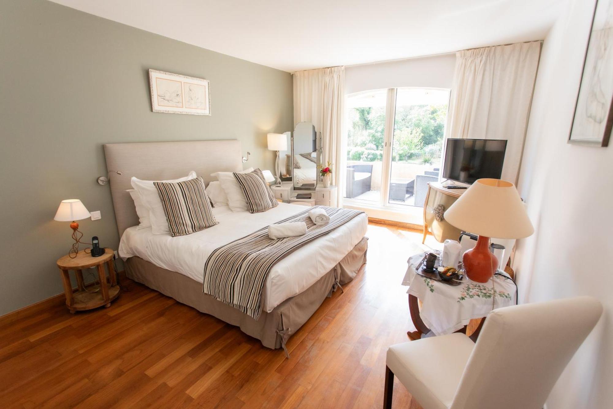 Hotel Le Verger Maelvi Grimaud Habitación foto